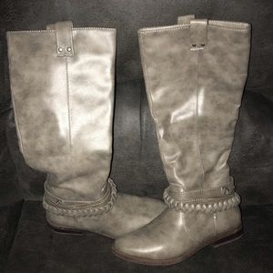 Rampage boots
